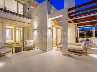 Penthouse Belvederes - Renovated Duplex with Sea Views