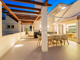 Penthouse Belvederes - Renovated Duplex with Sea Views