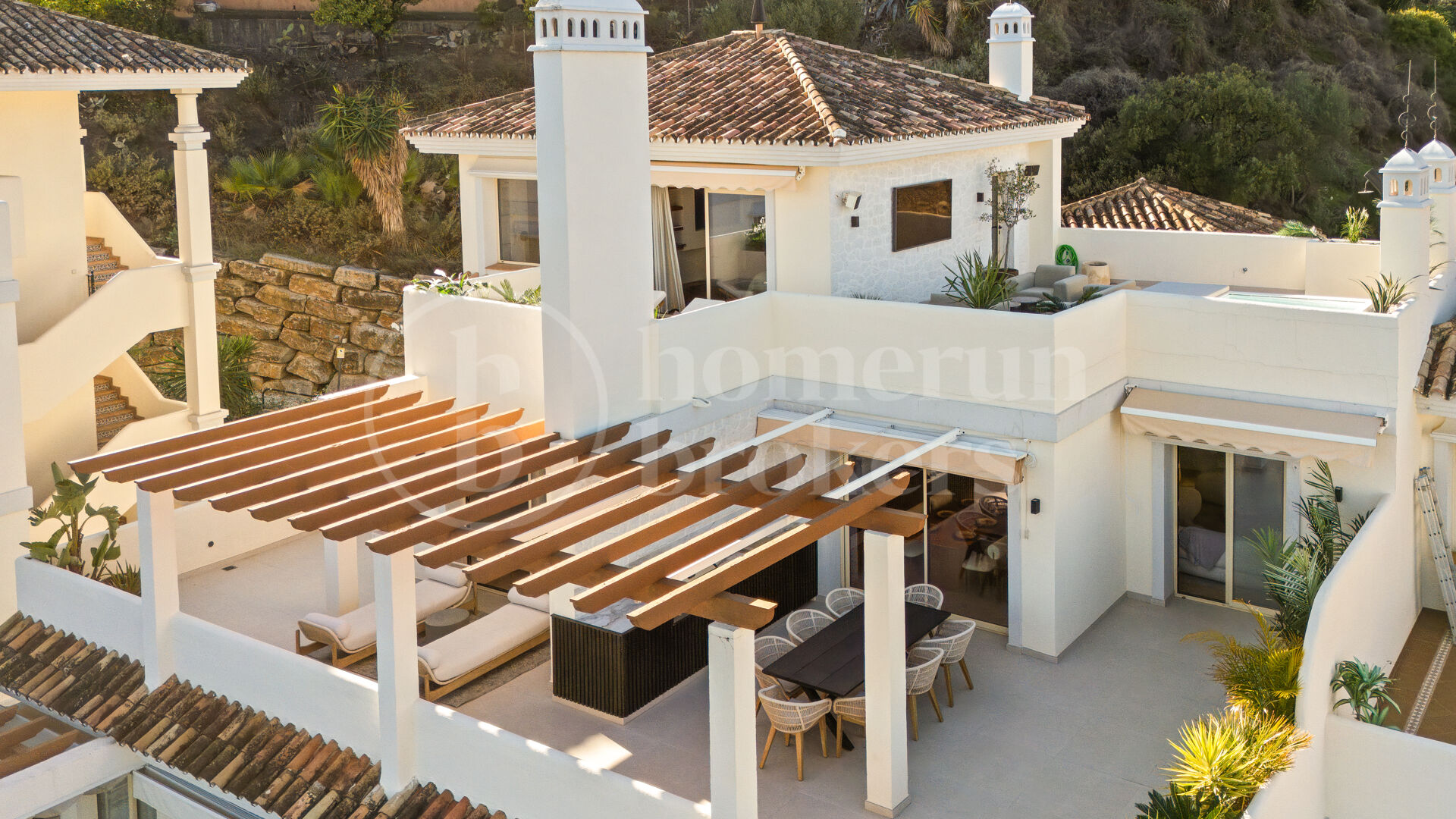 Penthouse Belvederes - Renovated Duplex with Sea Views
