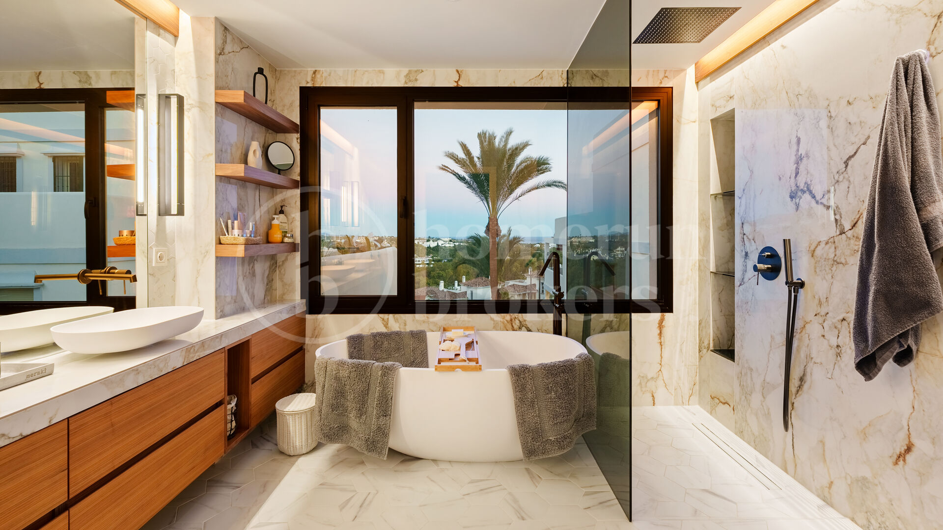 Penthouse Belvederes - Renovated Duplex with Sea Views