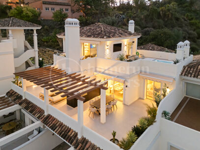 Penthouse Belvederes - Renovated Duplex with Sea Views
