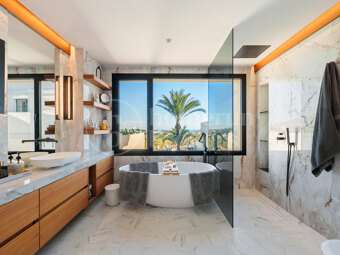 Penthouse Belvederes - Renovated Duplex with Sea Views