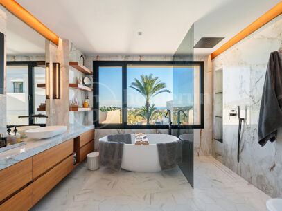 Penthouse Belvederes - Renovated Duplex with Sea Views