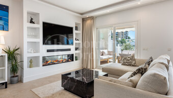 Casa Ivy - Newly reformed townhouse in Aloha Gardens