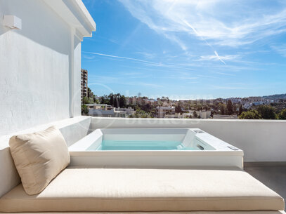 Casa Ivy - Newly reformed townhouse in Aloha Gardens