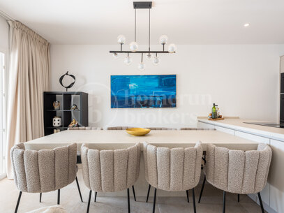 Casa Ivy - Newly reformed townhouse in Aloha Gardens