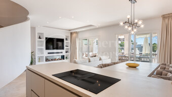 Casa Ivy - Newly reformed townhouse in Aloha Gardens