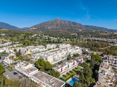 Casa Ivy - Newly reformed townhouse in Aloha Gardens