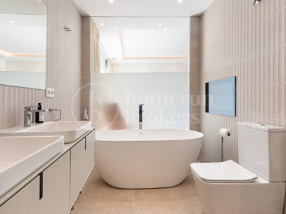 Casa Ivy - Newly reformed townhouse in Aloha Gardens