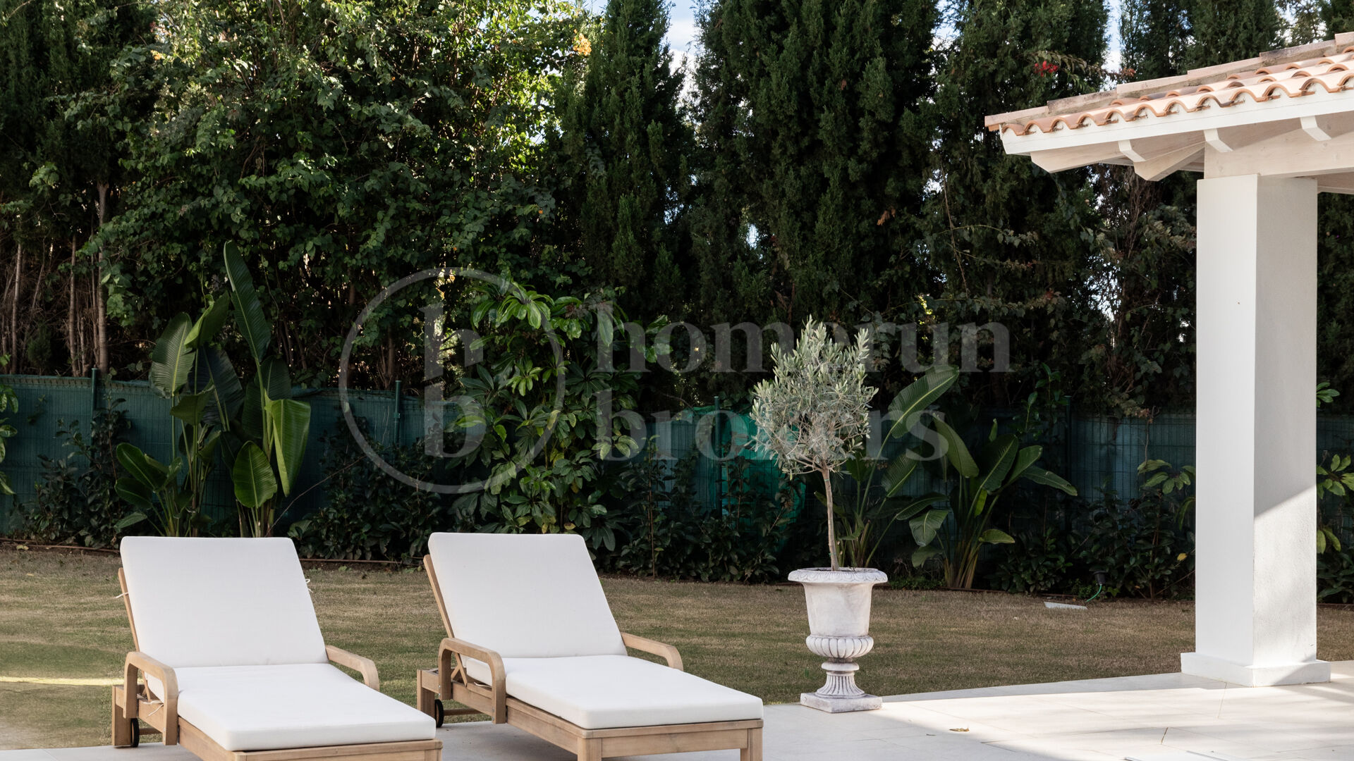 Los Arqueros 36 - Modern villa i Los Arqueros