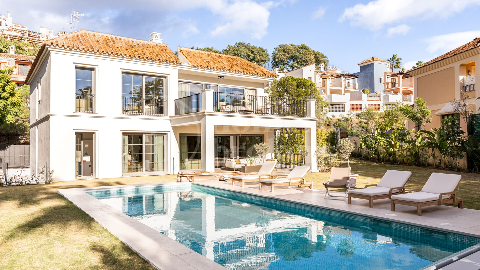 Los Arqueros 36 - Modern villa i Los Arqueros