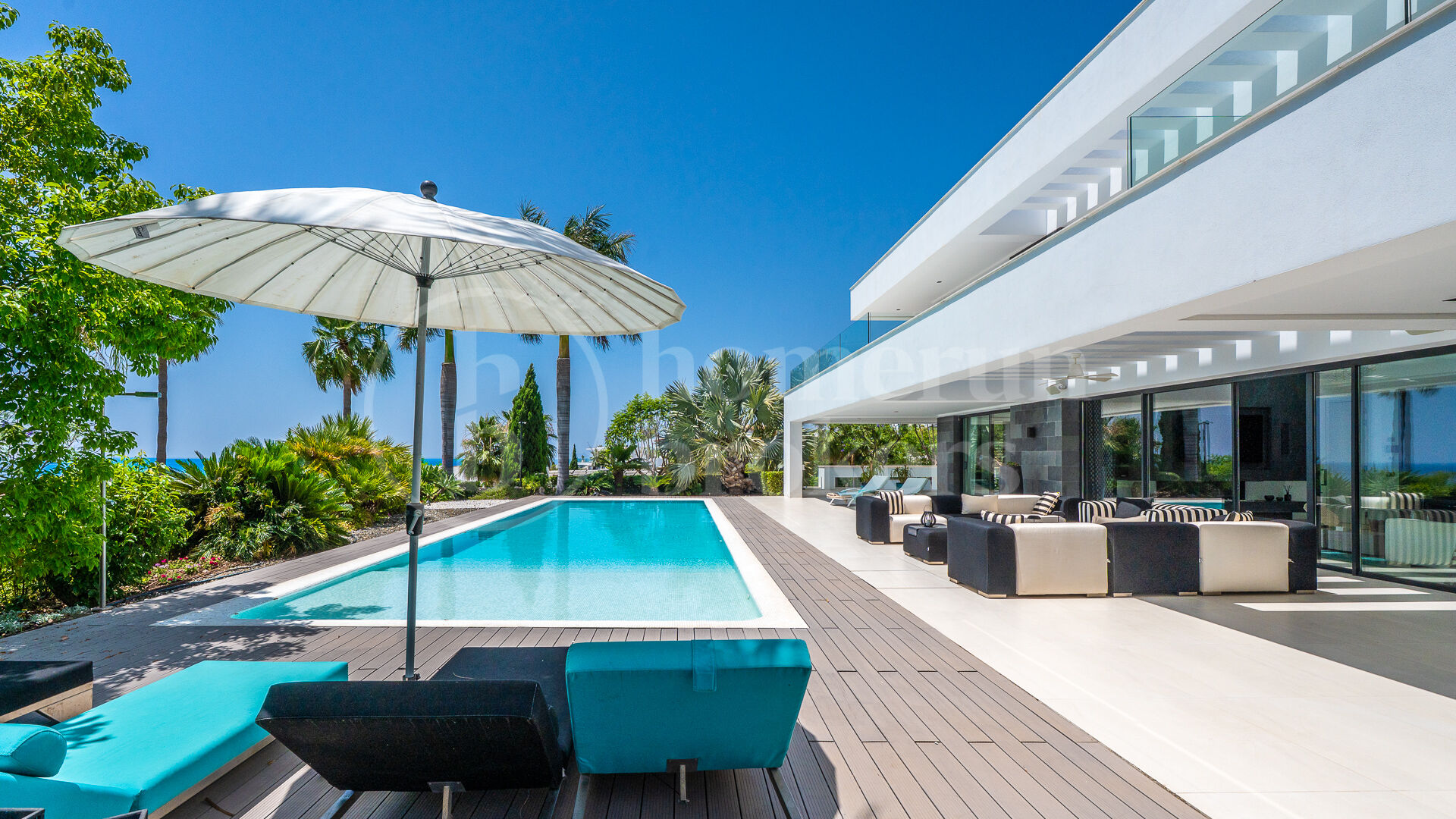 Villa Eagle Luxury Six-Bedroom Villa med Panoramic Sea & Golf Views