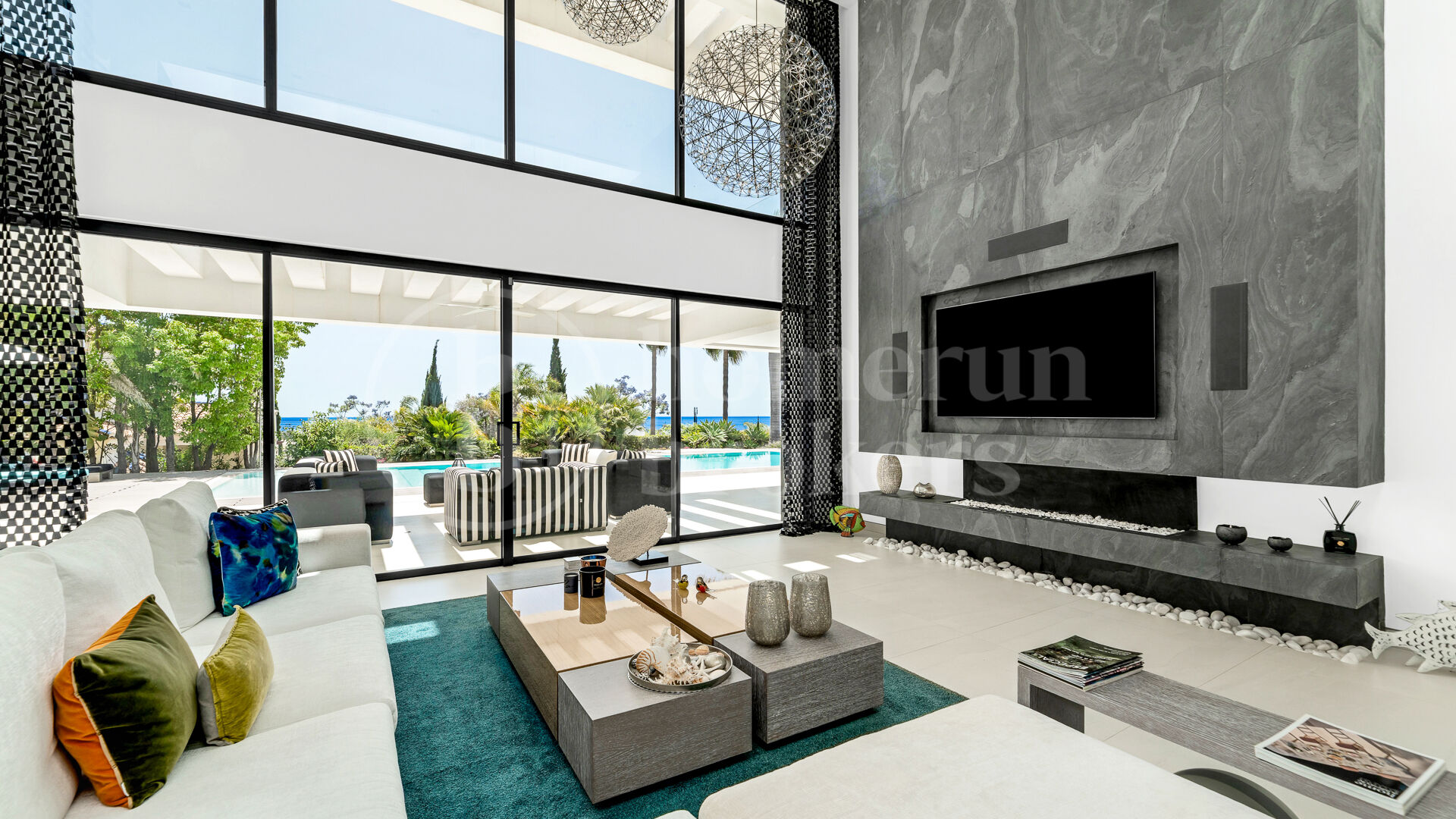 Villa Eagle Luxury Six-Bedroom Villa med Panoramic Sea & Golf Views