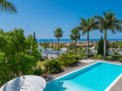 Villa Eagle Luxury Six-Bedroom Villa med Panoramic Sea & Golf Views