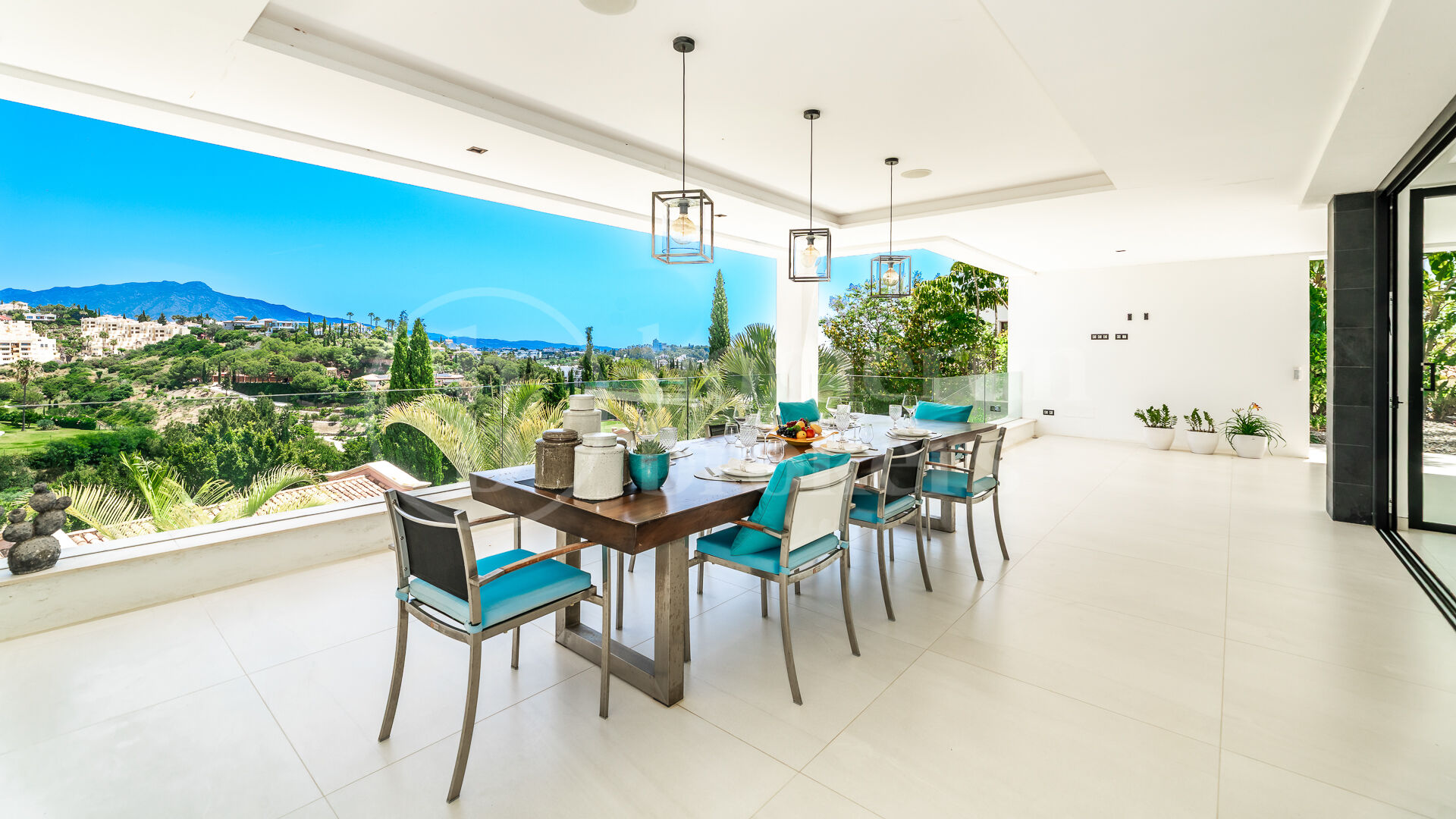 Villa Eagle Luxury Six-Bedroom Villa med Panoramic Sea & Golf Views