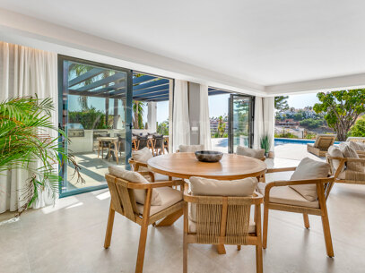 Villa Loxly - Luxury Villa with Sea and Golf View