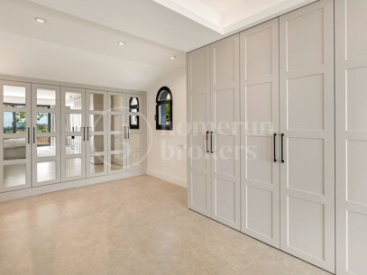 Villa Loxly - Luxury Villa with Sea and Golf View