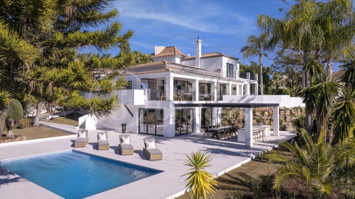 Villa Loxly - Luxury Villa with Sea and Golf View