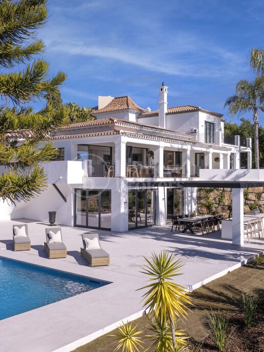Villa Loxly - Luxury Villa with Sea and Golf View
