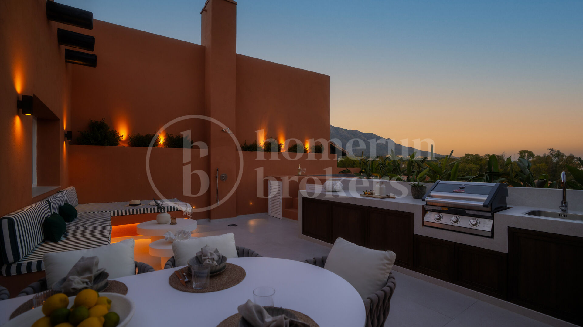 Penthouse Alminar - Luxury Duplex Penthouse in Nueva Andalucia
