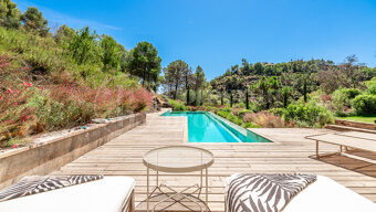 Villa Alice – Sustainable Luxury Home with Panoramic Views