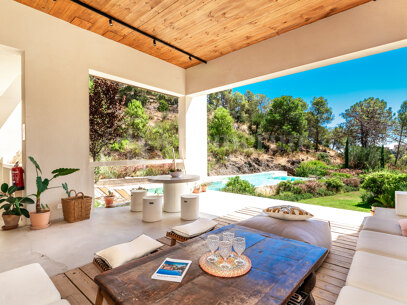 Villa Alice – Sustainable Luxury Home with Panoramic Views