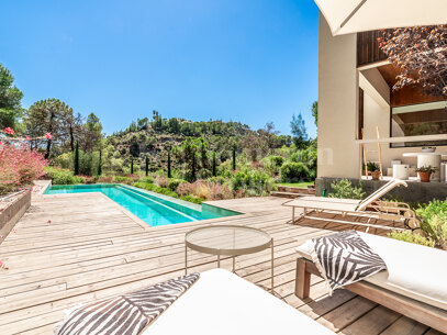 Villa Alice – Sustainable Luxury Home with Panoramic Views