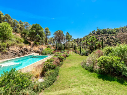 Villa Alice – Sustainable Luxury Home with Panoramic Views
