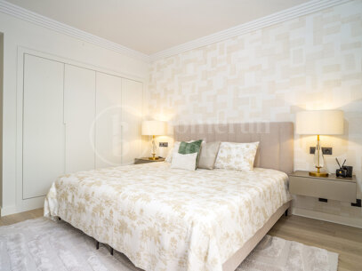 Apartment Albatros - Renovated 4 Bedroom Penthouse with Sea Views