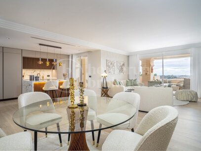 Apartment Albatros - Renovated 4 Bedroom Penthouse with Sea Views