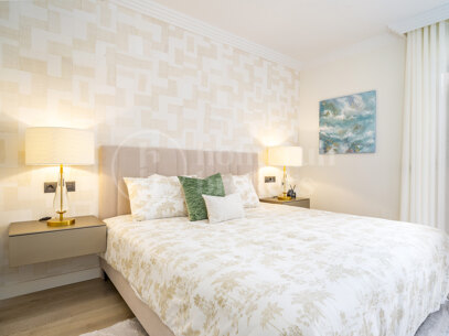 Apartment Albatros - Renovated 4 Bedroom Penthouse with Sea Views