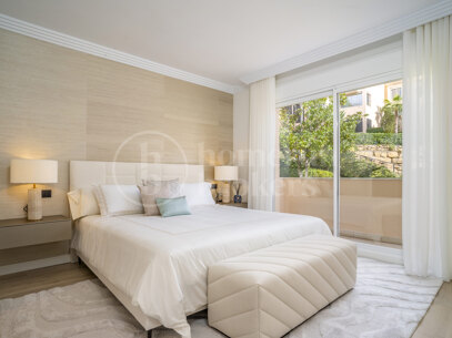 Apartment Albatros - Renovated 4 Bedroom Penthouse with Sea Views