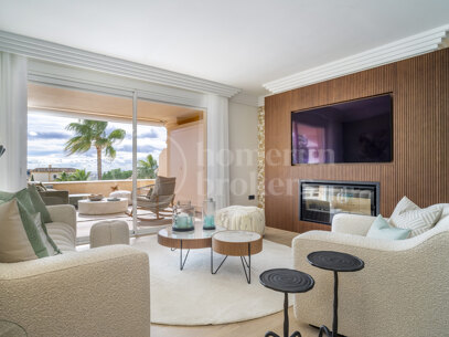 Apartment Albatros - Renovated 4 Bedroom Penthouse with Sea Views