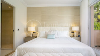 Penthouse Albatros - Renovated 4 Bedroom Penthouse with Sea Views