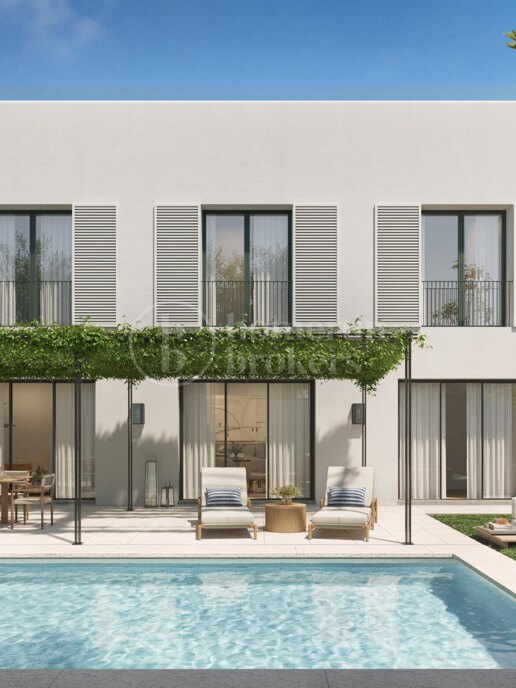 Patio Home - Contemporary Home in Los Alamos, Sotogrande