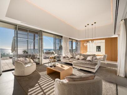 Casa Azul — Modern Beachfront Villa with Direct Sea Access