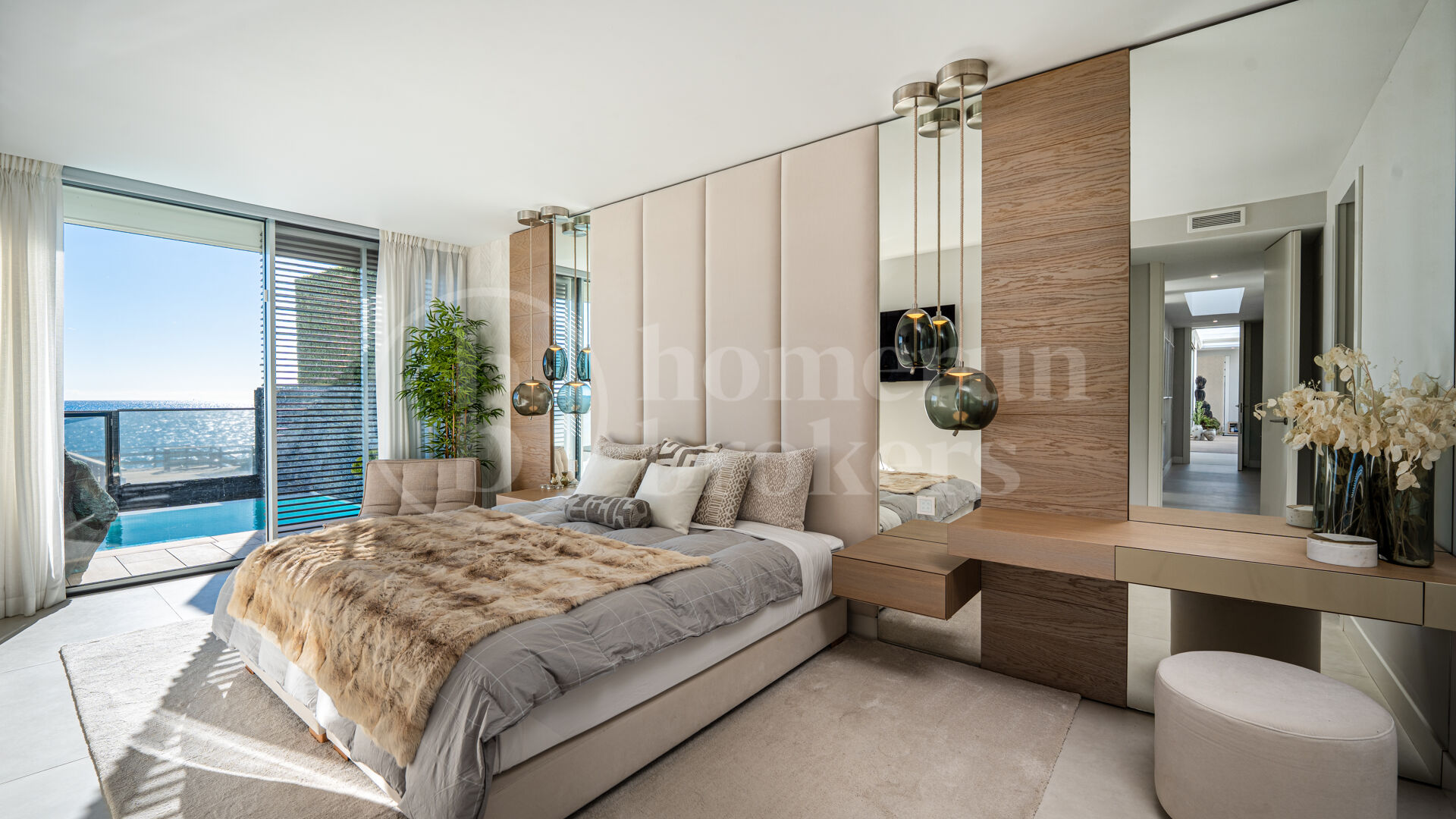Casa Azul - Modern Beachfront Villa med Direct Sea Access