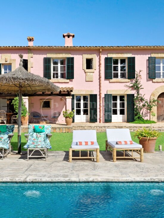 Casa Rosa — Four-Bedroom Country Villa with Heated Pool and Guest Casita