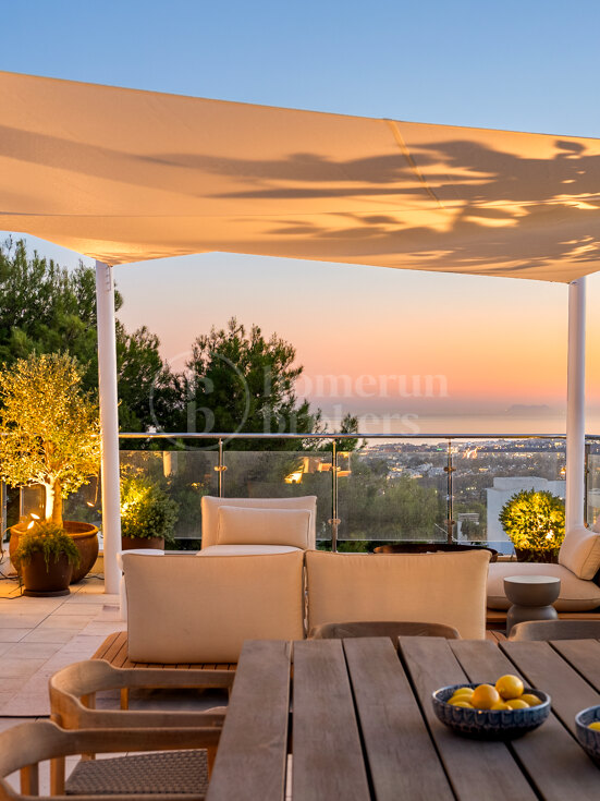 Meisho Hills - Luxury Four Level Townhouse in Sierra Blanca
