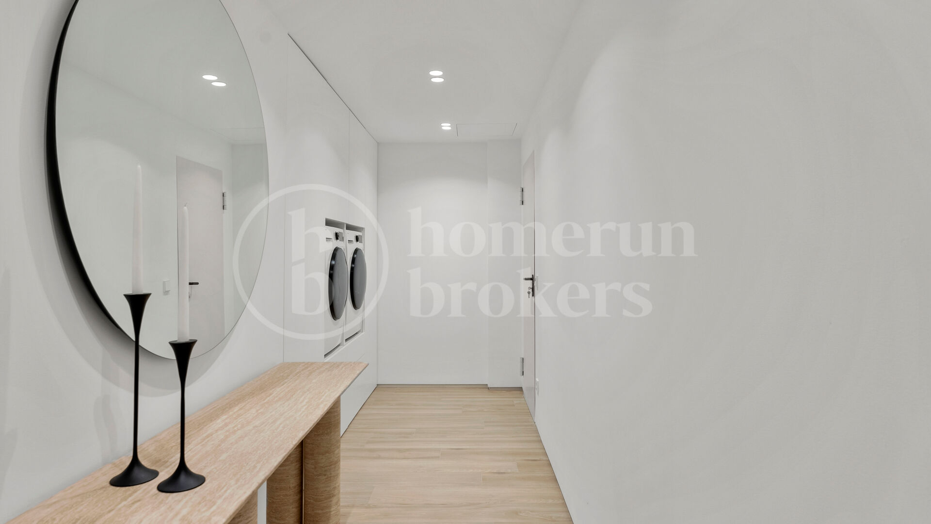 Duplex Ima 2 - Four Bedroom Apartment beside Los Naranjos Golf Club