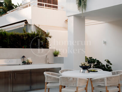 Duplex Ima 2 - Four Bedroom Apartment beside Los Naranjos Golf Club