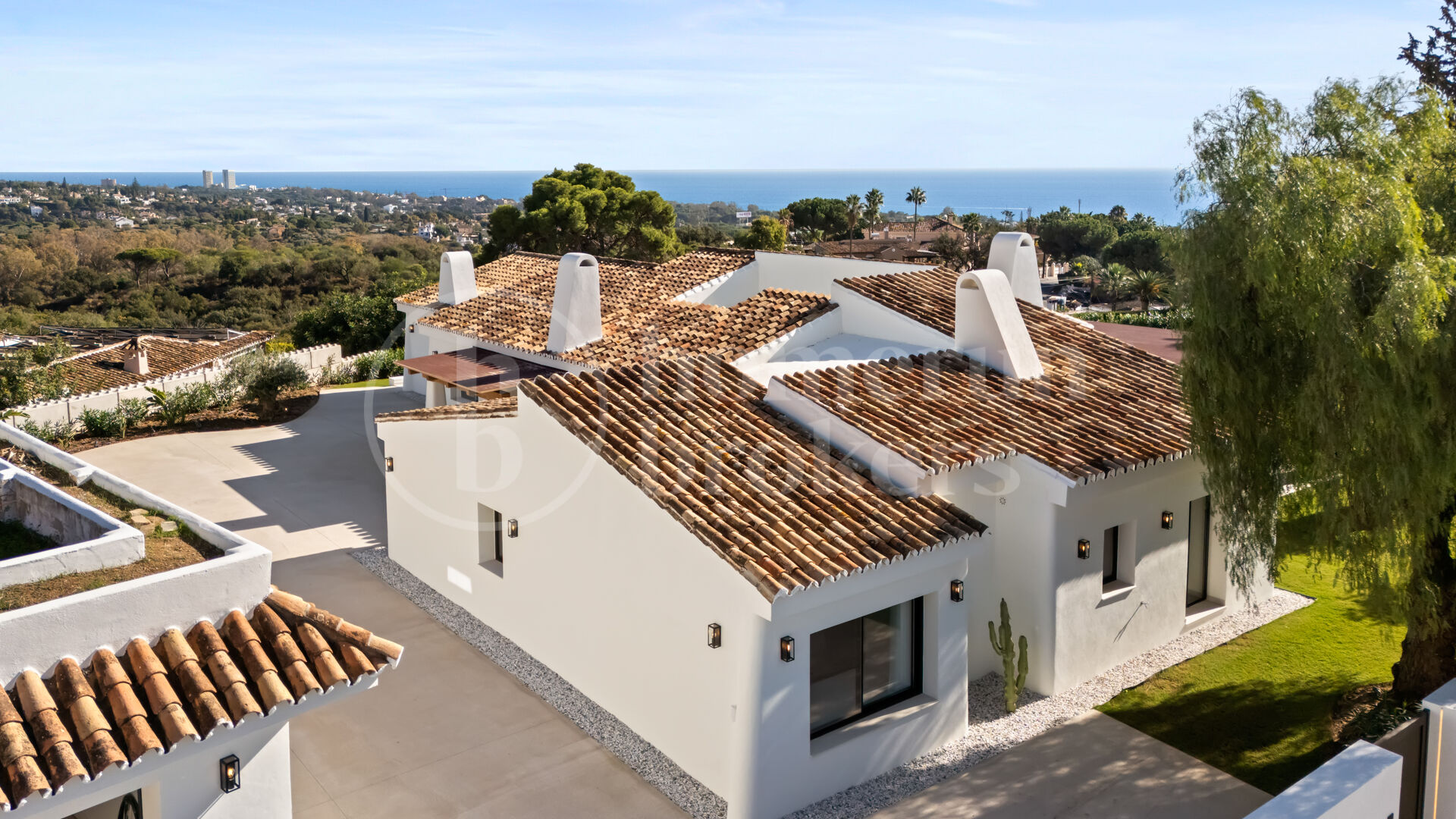 Villa La Serena - One level Andalusian Villa in East Marbella
