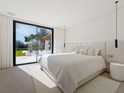 Villa La Serena - One level Andalusian Villa in East Marbella