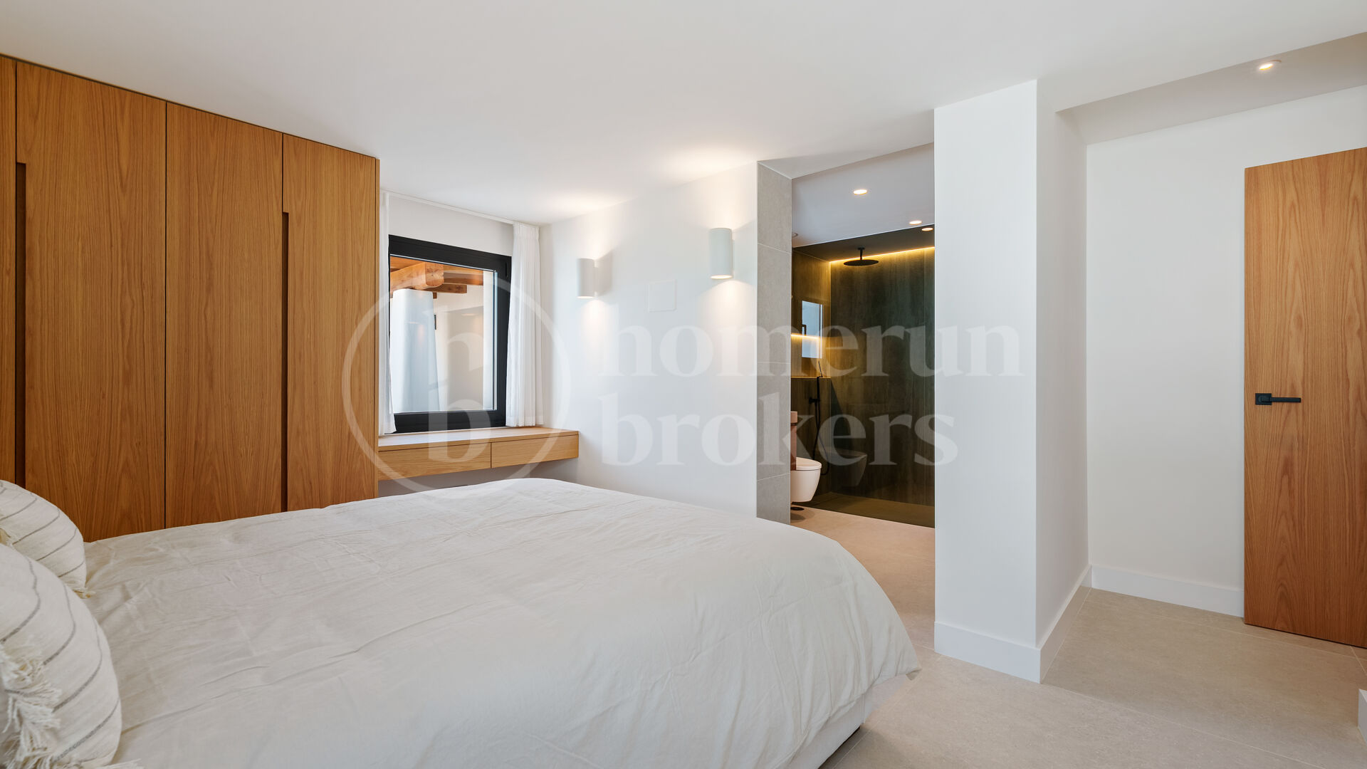Villa La Serena - One level Andalusian Villa in East Marbella