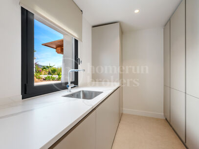 Villa La Serena - One level Andalusian Villa in East Marbella