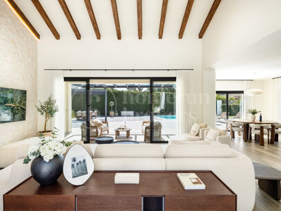 Villa Aria - Beachside Contemporary Mediterranean Villa Villa