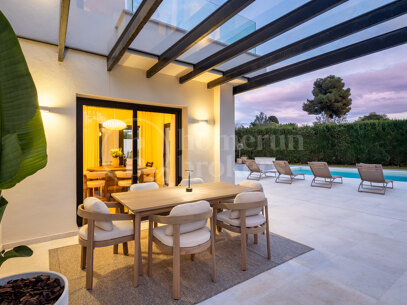 Villa Aria - Beachside Contemporary Mediterranean Villa Villa