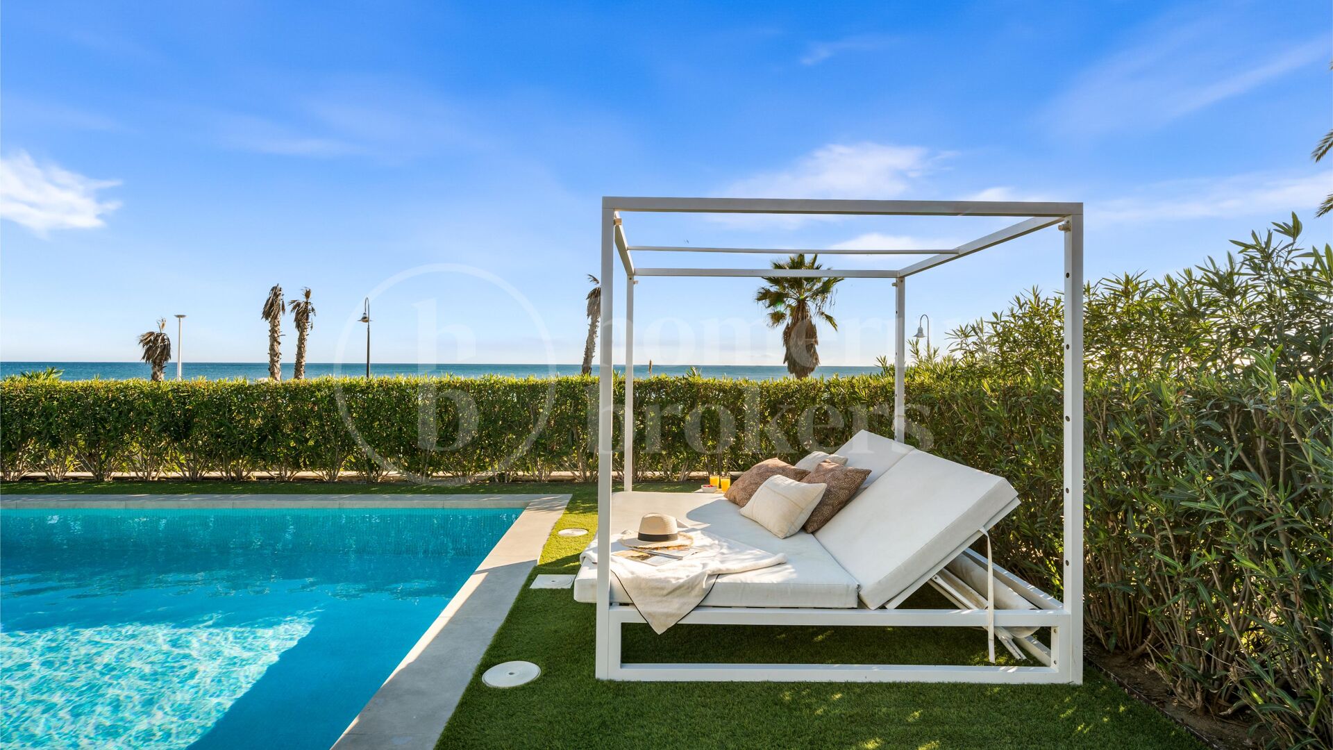 Villa Imare - Luxury Beachfront Villa