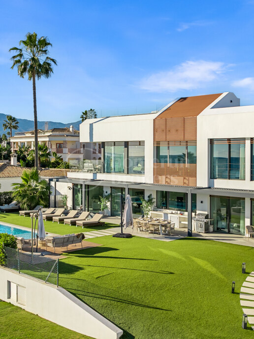 Villa Imare - Luxury Beachfront Villa