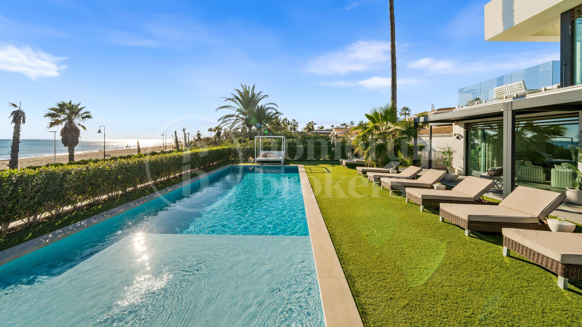 Villa Imare - Luxury Beachfront Villa